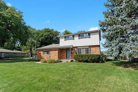 22671 Maple Ct, Hazel Park, MI 48030