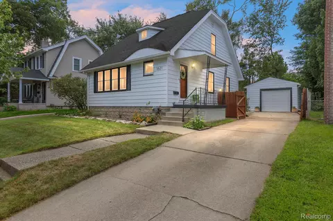 1621 Dover St, Ferndale, MI 48220
