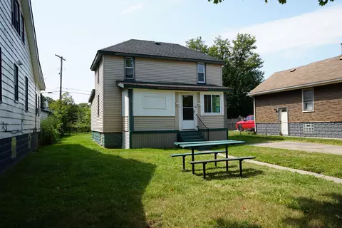 66 Stoner St, River Rouge, MI 48218