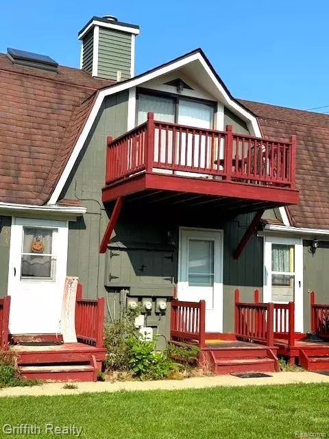 411 Fowler St # -B, Howell, MI 48843