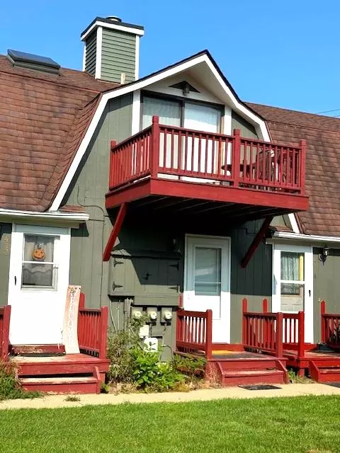 411 Fowler St Unit 3 1 St # -B, Howell, MI 48843
