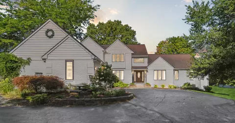8793 Webster Hills Rd, Dexter, MI 48130