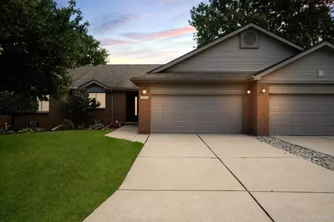 1955 Pebble Creek Dr, Canton, MI 48188