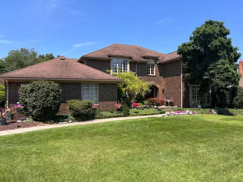 3384 Greenspring Ln, Rochester Hills, MI 48309