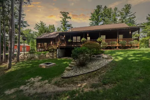9126 Bennett Lake Rd, Tyrone, MI 48430