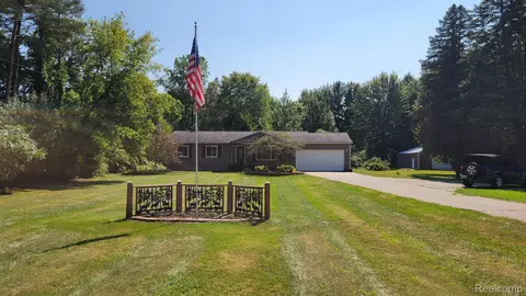 507 Field Rd, Clio, MI 48420