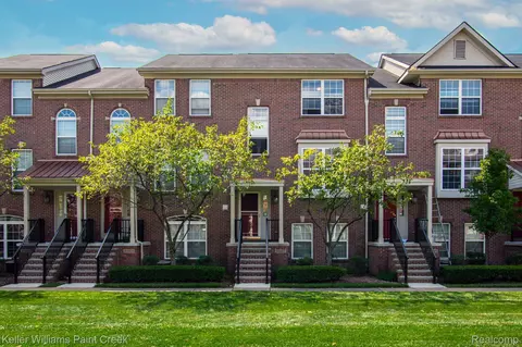 25467 Saint James, Southfield, MI 48075