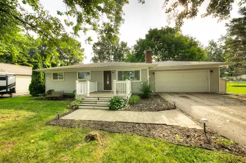 5646 Morning Dr, Springfield, MI 48350