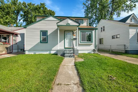 569 E Annabelle Ave, Hazel Park, MI 48030
