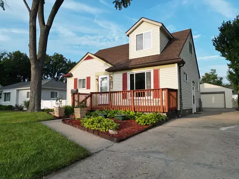 9122 Oporto St, Livonia, MI 48150
