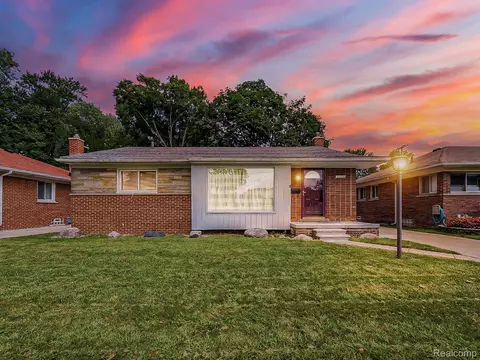 25228 Westfield, Redford, MI 48239