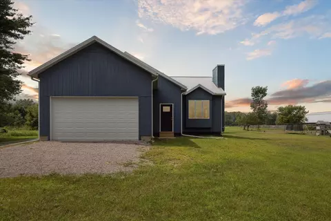 13147 N Jennings Rd, Vienna, MI 48420