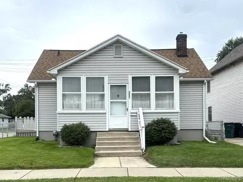 2007 Almont St, Ferndale, MI 48220