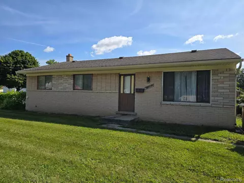 15515 Bailey St, Taylor, MI 48180