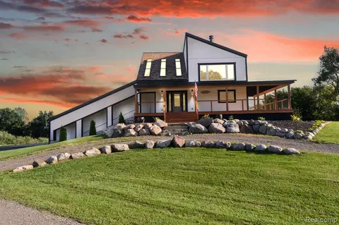 13580 French Ln, Davisburg, MI 48350