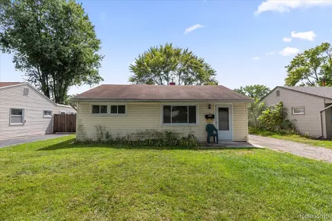 35539 Hazelwood St, Westland, MI 48186