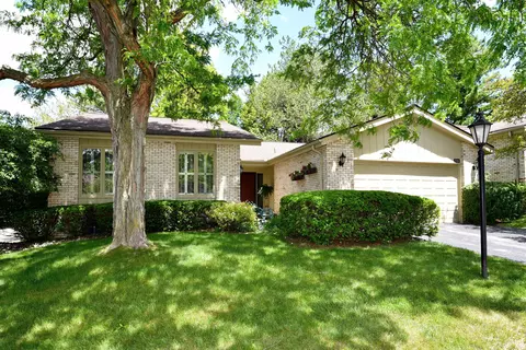 7139 Suncrest Rd, West Bloomfield, MI 48322