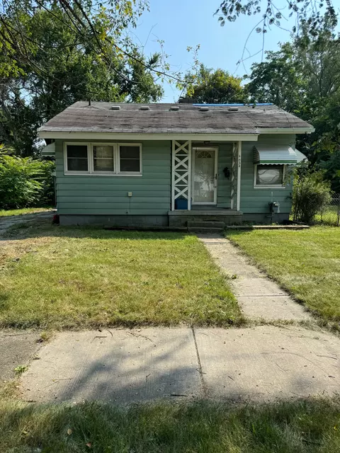 4034 Randolph St, Saginaw, MI 48601