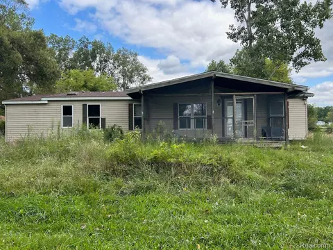12853 Barnes Rd, Burns, MI 48418