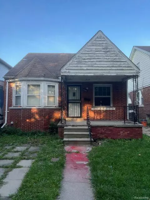 5981 Lenox St, Detroit, MI 48213