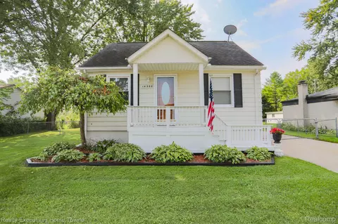 14566 Hoerning Ave, Warren, MI 48088