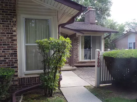 37590 Barkridge, Westland, MI 48185