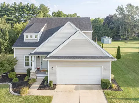 97 Fox Meadows Crt Ct, Marion, MI 48843