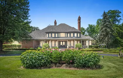 25025 Napier Rd, Lyon, MI 48178