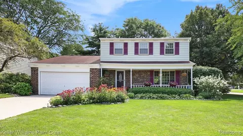 2795 Mercury Dr, Lake Orion, MI 48360