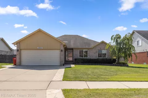 23544 Shepherd Ln, Macomb, MI 48042