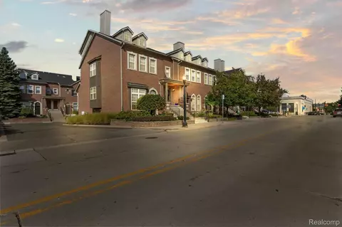 1120 Mason St, Dearborn, MI 48124