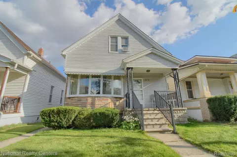 2172 Trowbridge St, Hamtramck, MI 48212