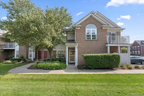 14524 Holborn Dr, Sterling Heights, MI 48313