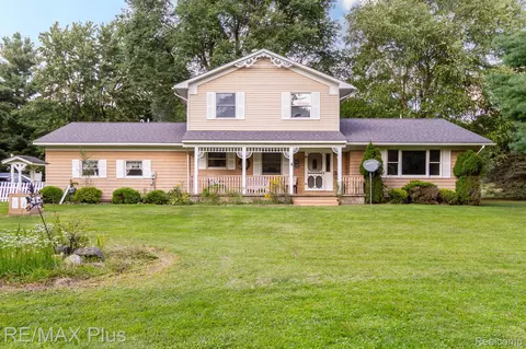 4180 Phillips Rd, Metamora, MI 48455