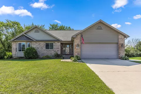 15080 Peach Tree Ln, Monroe, MI 48161