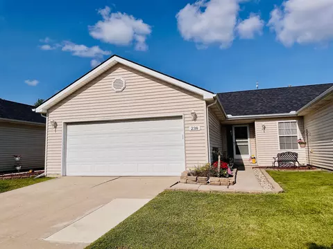 238 Quail Dr, Capac, MI 48014