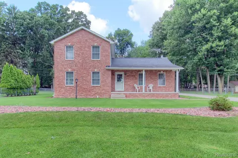 30570 Rayburn St, Livonia, MI 48154