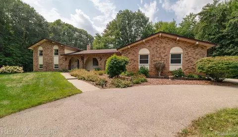 479 N Baldwin Rd, Independence, MI 48348