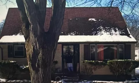 3807 Comstock Ave, Flint, MI 48504