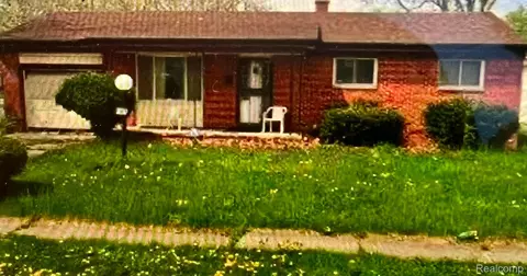6069 Cypress Dr, Mount Morris, MI 48458