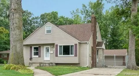 16008 Kennebec St, Southgate, MI 48195