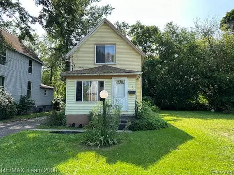 72 S Ardmore St, Pontiac, MI 48342