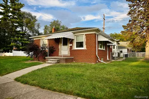 2143 11th St, Wyandotte, MI 48192