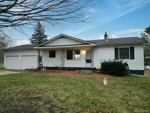 444 Cemetery Rd, Otisville, MI 48463