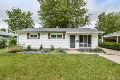 1539 Grove Rd, Ypsilanti, MI 48198
