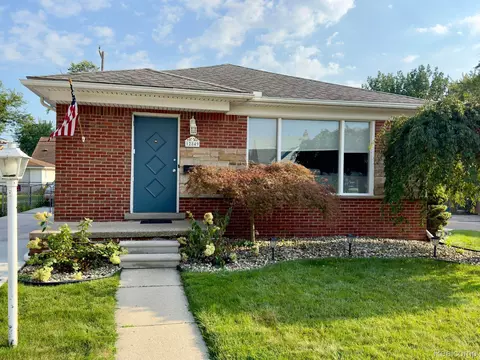 12849 Birrell St, Southgate, MI 48195