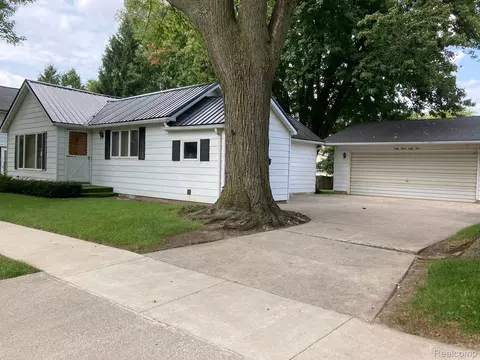 6361 4th St, Cass City, MI 48726