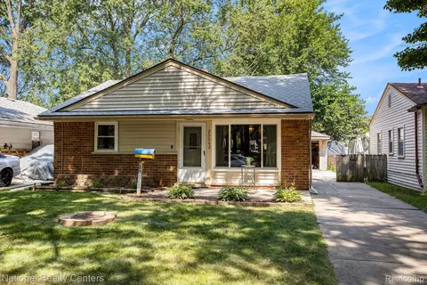 25062 Lehigh St, Dearborn Heights, MI 48125