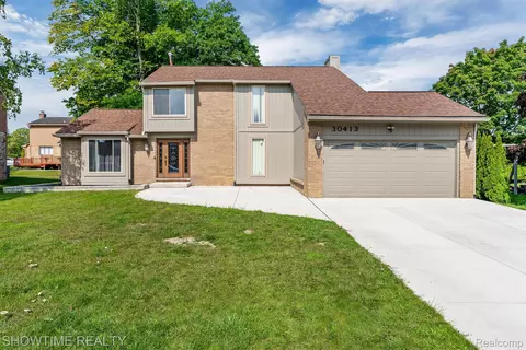 30413 Scotshire, Farmington Hills, MI 48331
