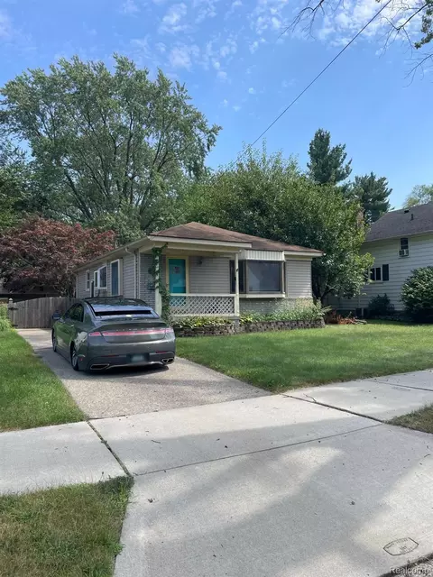 19260 Grandview St, Detroit, MI 48219